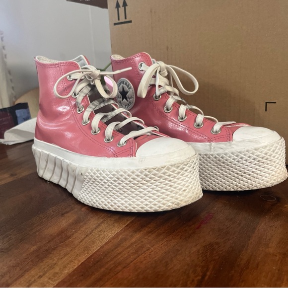 Converse All Stars Pink Platforms - Picture 1 of 7